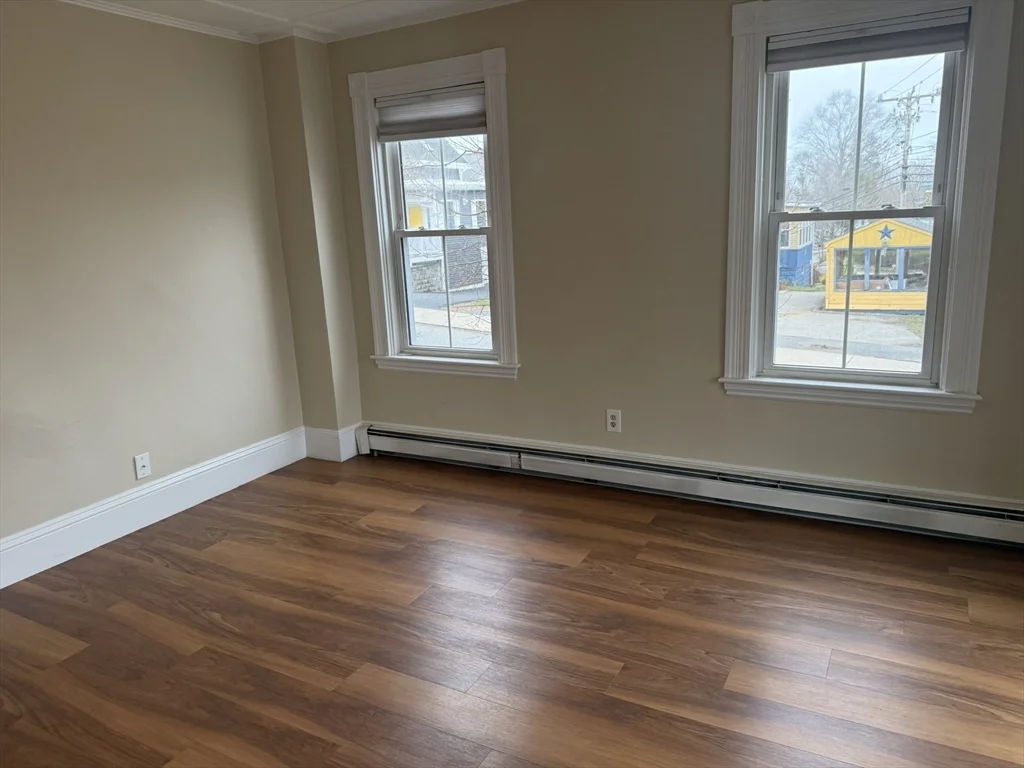 2 bed, 1 bath apartment for rent at 1 Stafford St Unit 1, Downtown — photo 13 of 17