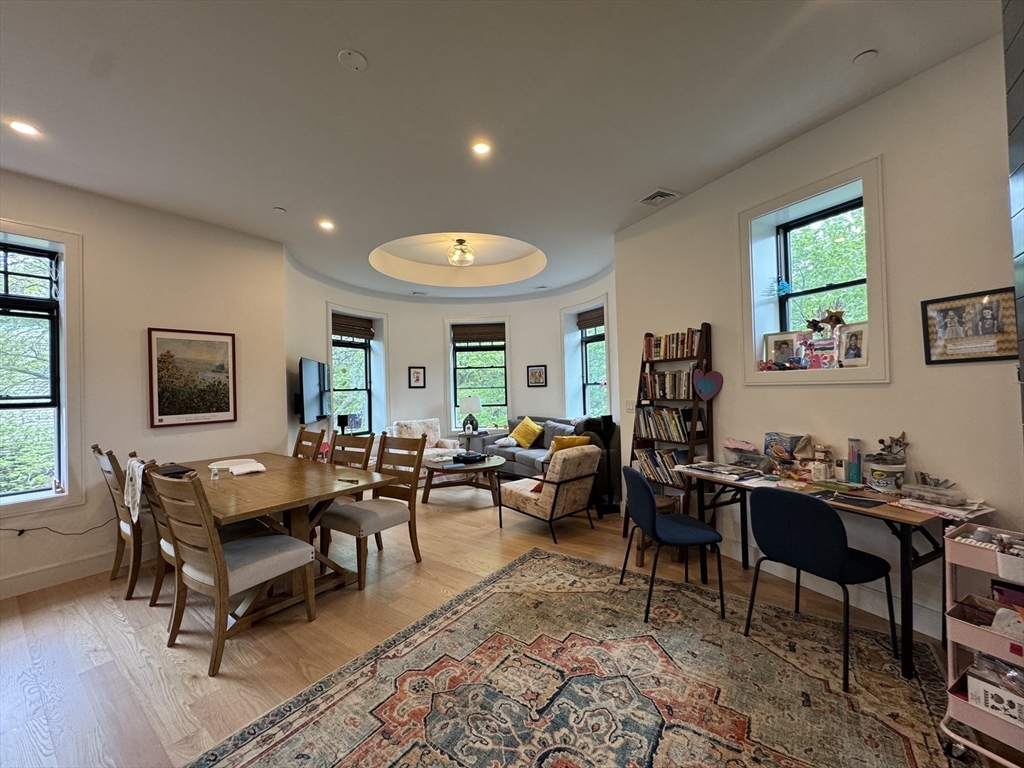 3 bed, 2 bath apartment for rent at 1 Strathmore Rd Unit 3, Brookline — photo 3 of 13