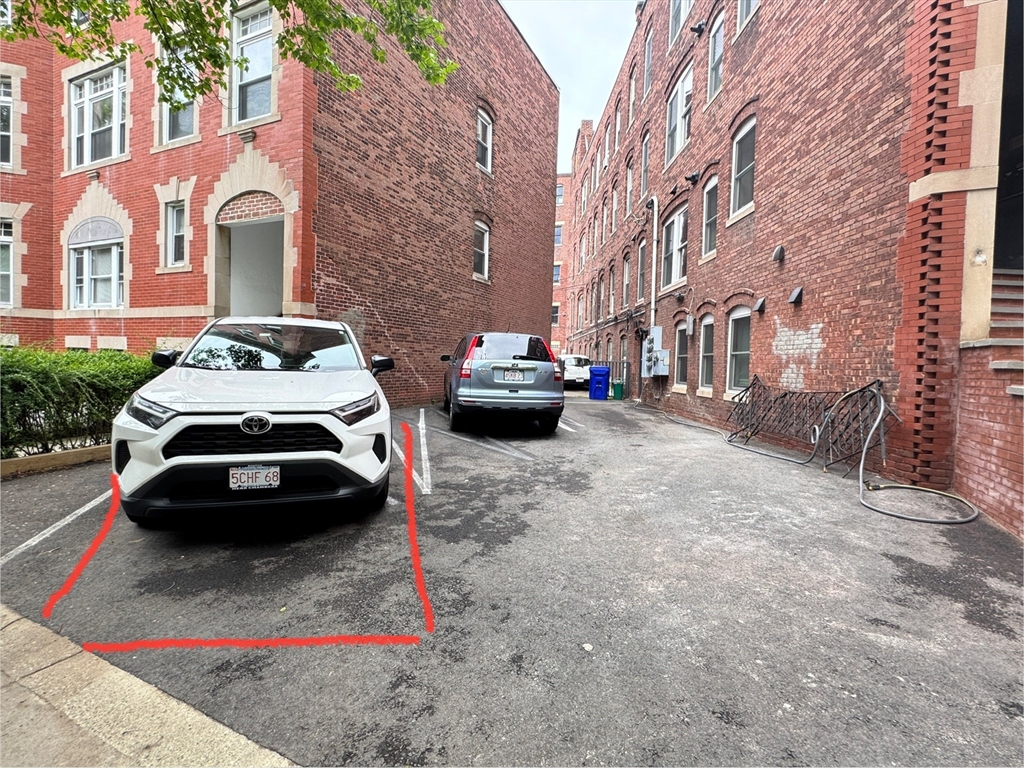 3 bed, 2 bath apartment for rent at 1 Strathmore Rd Unit 3, Brookline — photo 13 of 13