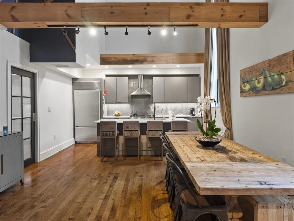 3 bed, 2 bath apartment for rent at 1 Summer St Unit 4, Union Square — photo 4 of 34