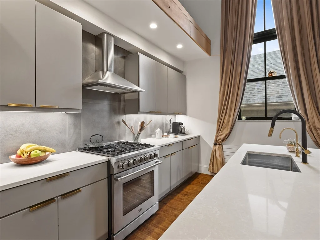 3 bed, 2 bath apartment for rent at 1 Summer St Unit 4, Union Square — photo 7 of 34