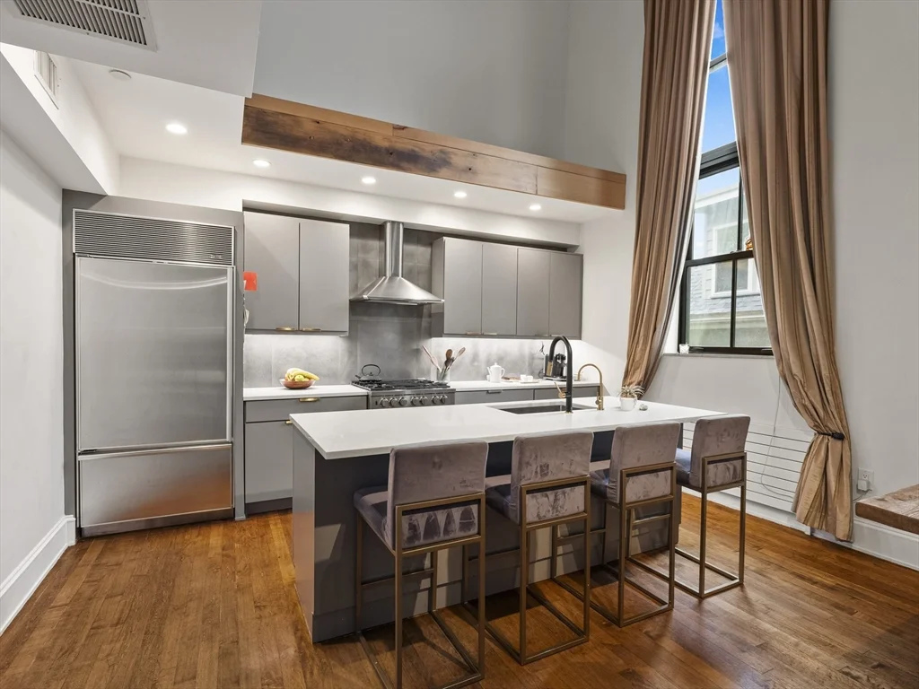 3 bed, 2 bath apartment for rent at 1 Summer St Unit 4, Union Square — photo 5 of 34