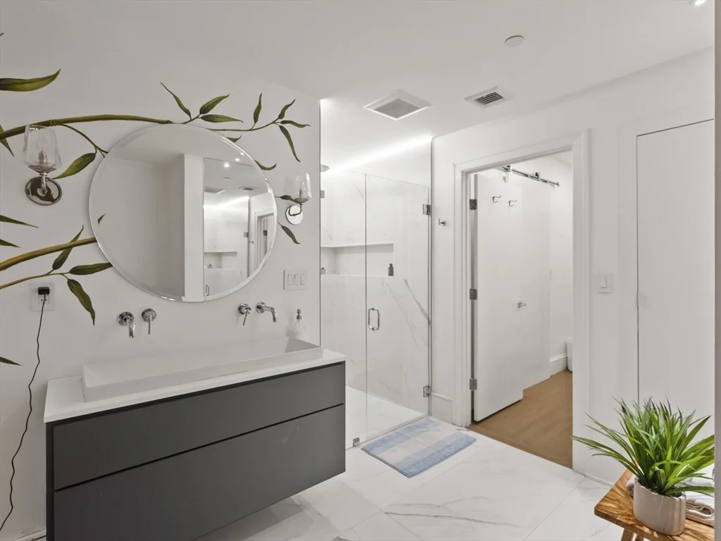 3 bed, 2 bath apartment for rent at 1 Summer St Unit 4, Union Square — photo 18 of 34