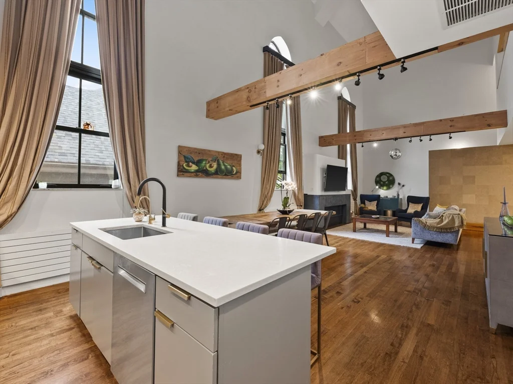 3 bed, 2 bath apartment for rent at 1 Summer St Unit 4, Union Square — photo 8 of 34