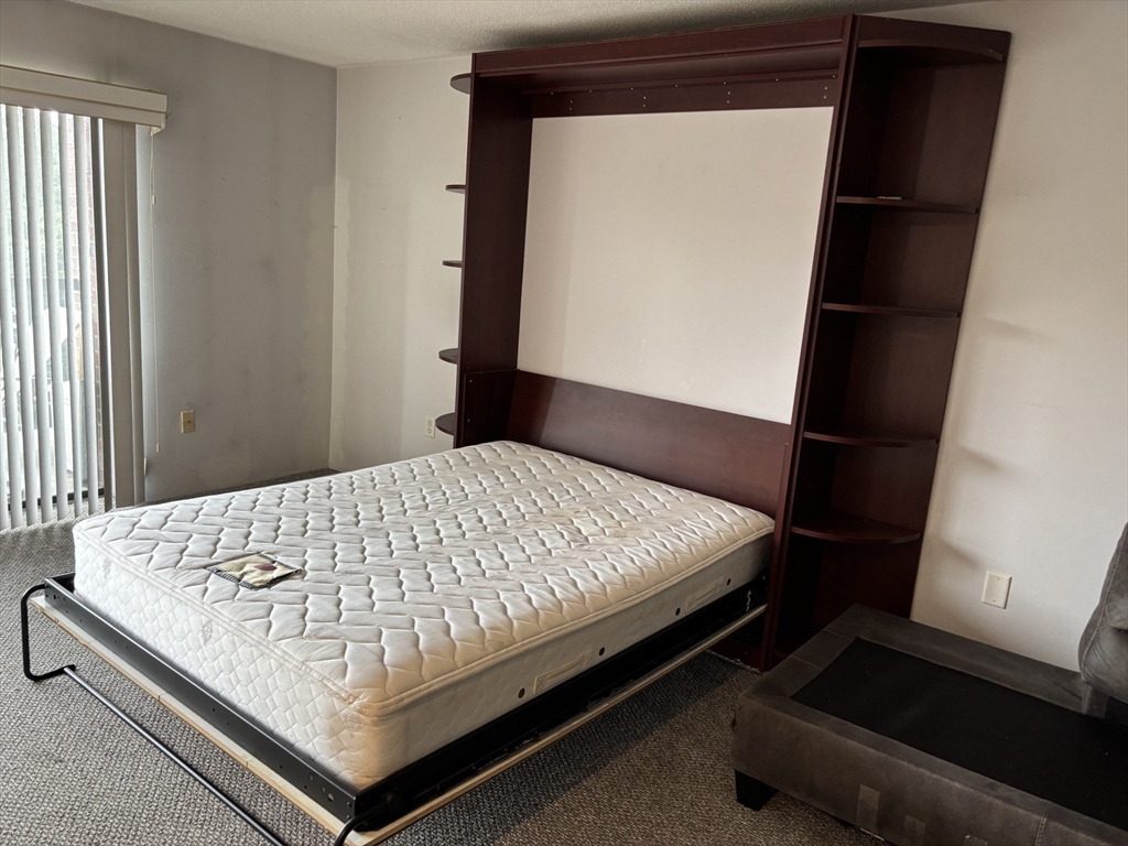 1 bed, 1 bath apartment for rent at 1 Summit Dr Unit 43, Reading — photo 7 of 13