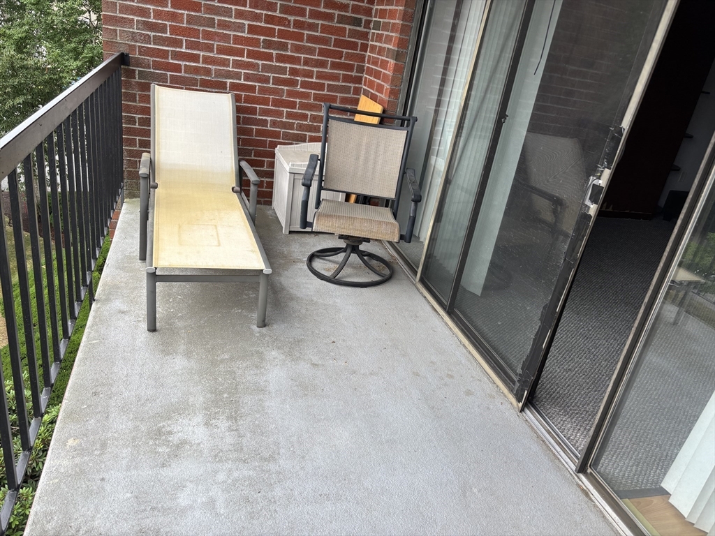 1 bed, 1 bath apartment for rent at 1 Summit Dr Unit 43, Reading — photo 10 of 13