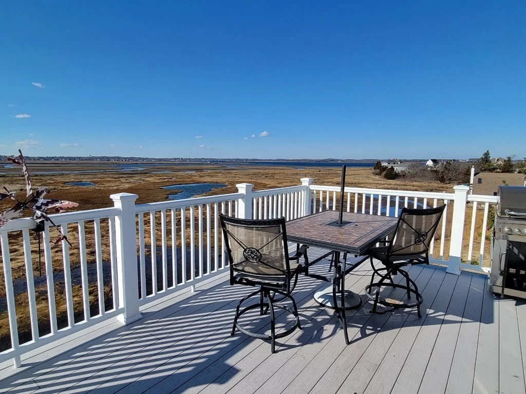 2 bed, 2 bath apartment for rent at 1 Swallow Ln Unit WEEKLY, Plum Island — photo 4 of 28