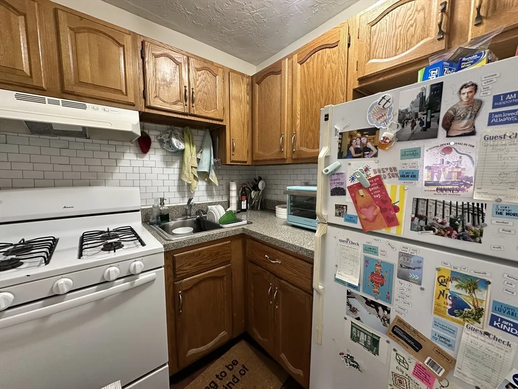 1 bed, 1 bath apartment for rent at 1 Symphony Rd Unit 7, Fenway — photo 5 of 6