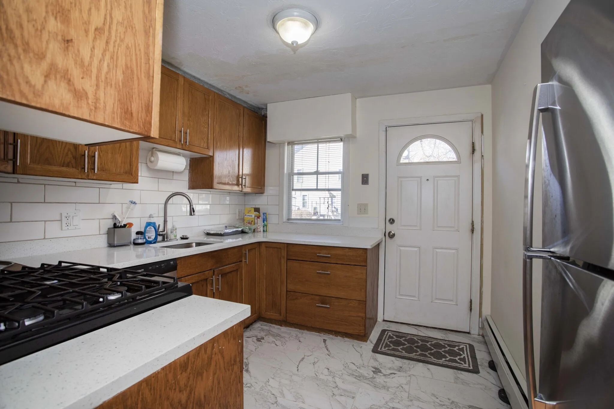 4 bed, 2 bath apartment for rent at 1 Terrace St Unit A1, Mission Hill — photo 3 of 23