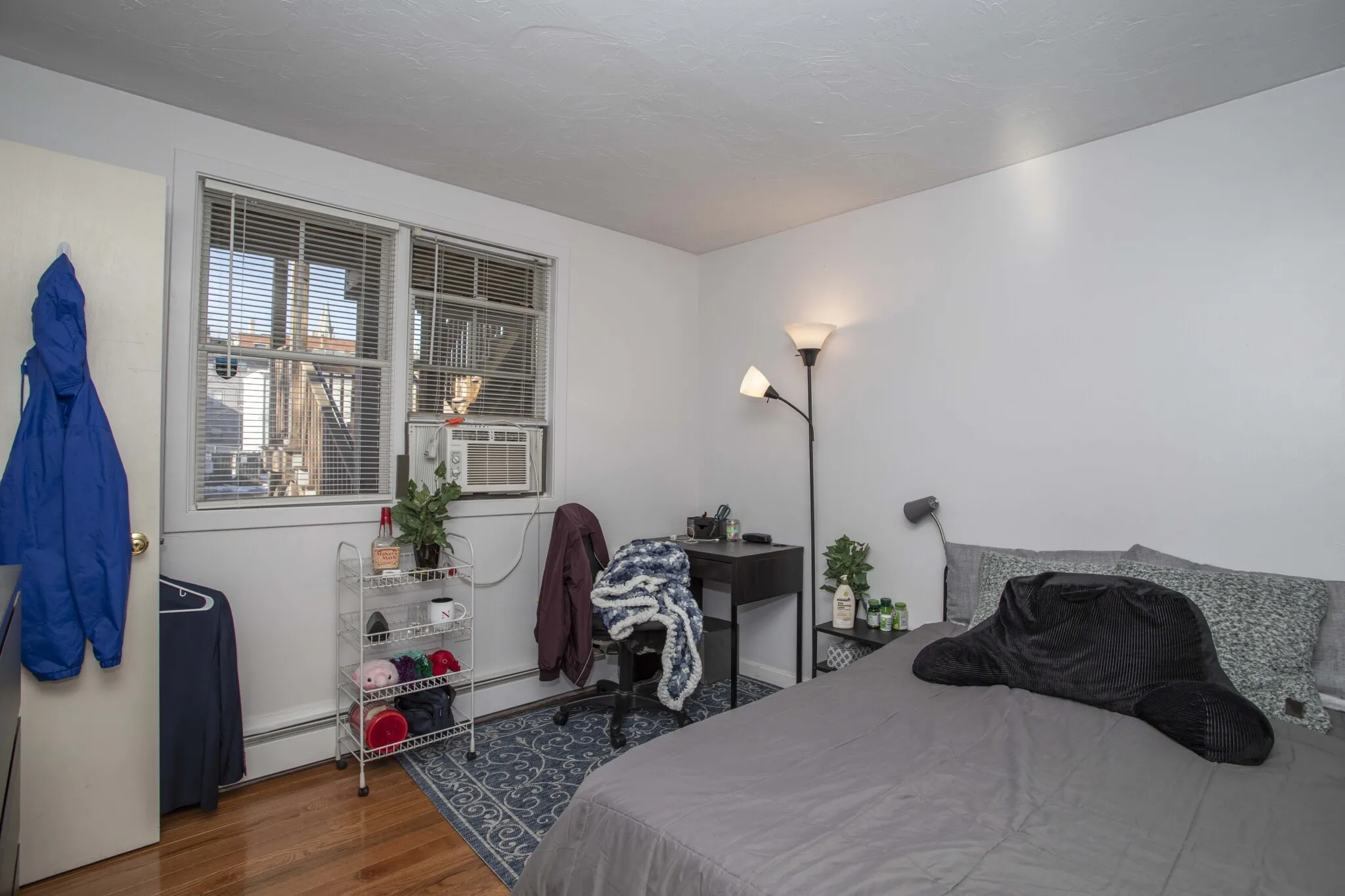4 bed, 2 bath apartment for rent at 1 Terrace St Unit A1, Mission Hill — photo 11 of 23