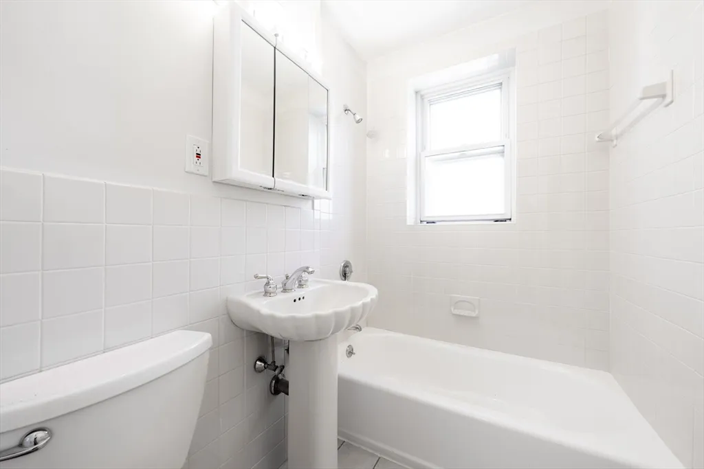 2 bed, 1 bath apartment for rent at 1 Twomey Ct Unit 41, South Boston — photo 8 of 19
