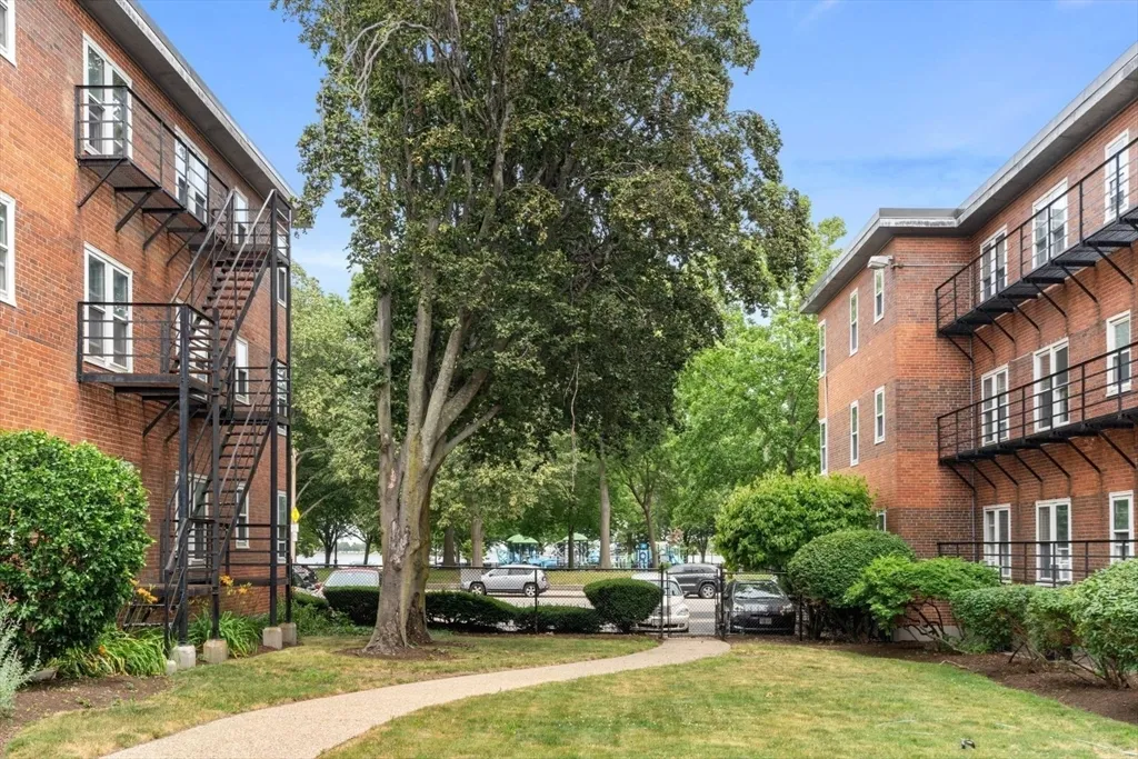 2 bed, 1 bath apartment for rent at 1 Twomey Ct Unit 43, South Boston — photo 24 of 27