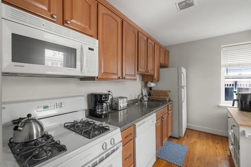 2 bed, 1 bath apartment for rent at 1 Twomey Ct Unit 43, South Boston — photo 4 of 27
