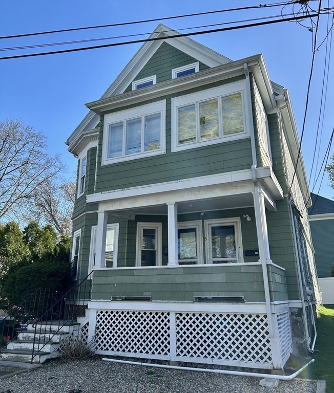 1 bed, 1 bath apartment for rent at 1 Valley Rd Unit 3, Swampscott — photo 1 of 15