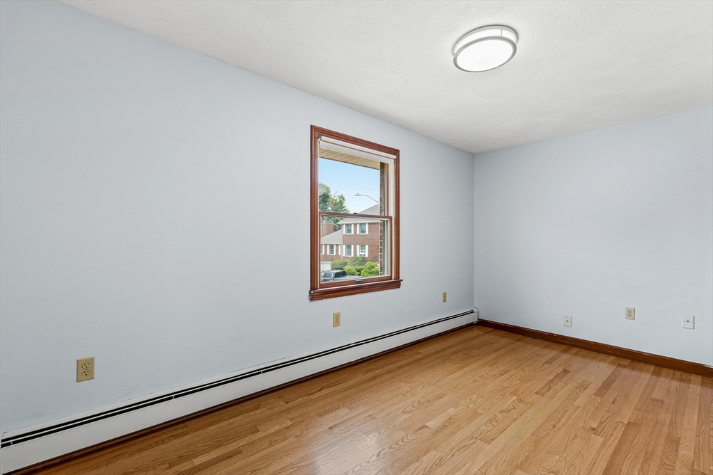 4 bed, 3 bath apartment for rent at 1 Via Marino, Medford — photo 31 of 41