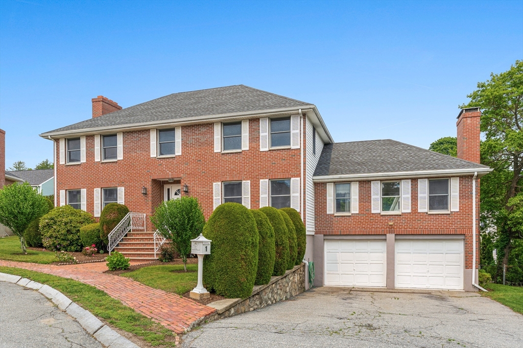 4 bed, 3 bath apartment for rent at 1 Via Marino, Medford