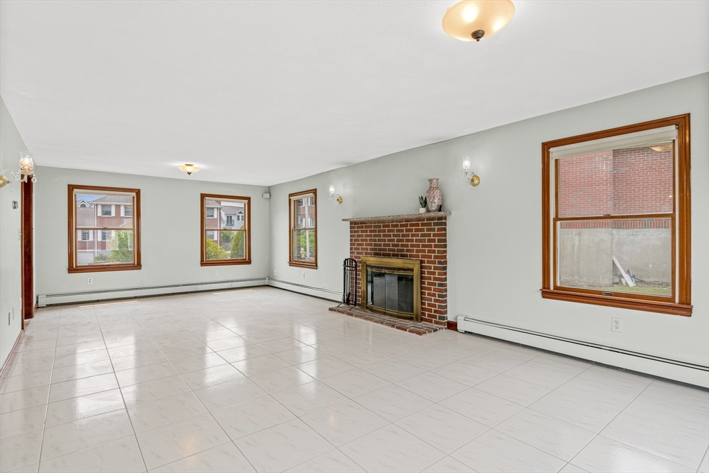 4 bed, 3 bath apartment for rent at 1 Via Marino, Medford — photo 21 of 41