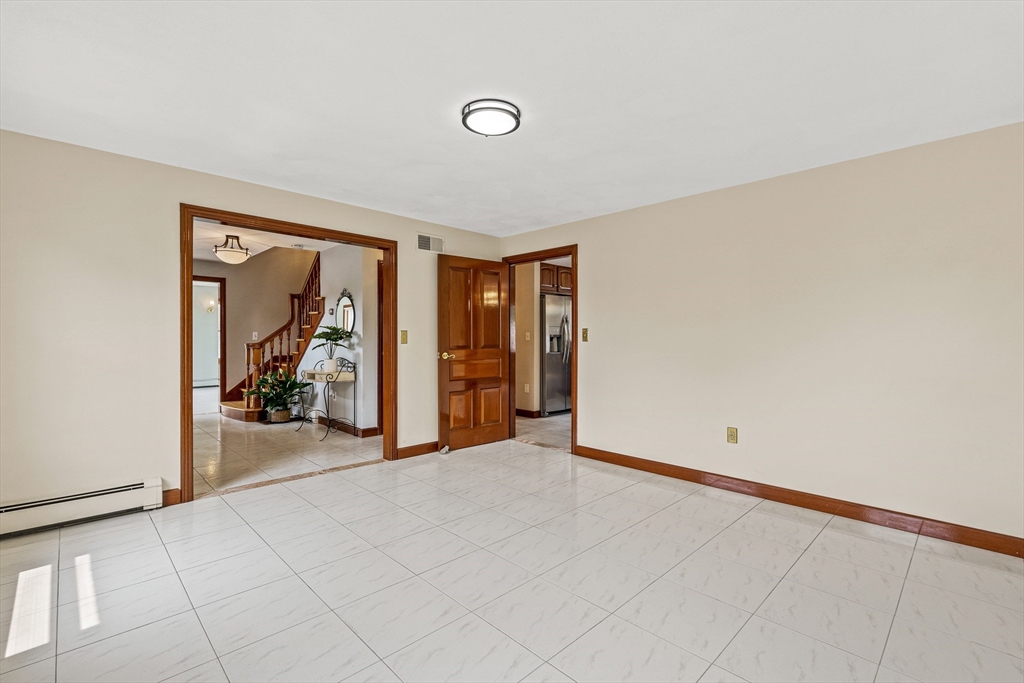 4 bed, 3 bath apartment for rent at 1 Via Marino, Medford — photo 17 of 41
