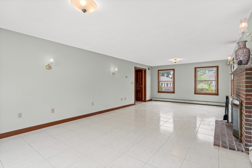 4 bed, 3 bath apartment for rent at 1 Via Marino, Medford — photo 22 of 41
