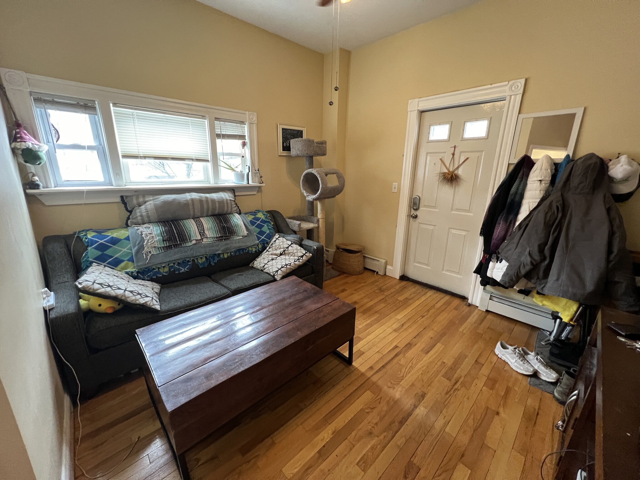2 bed, 1 bath apartment for rent at 1 Victoria St Unit 1A, West Somerville — photo 4 of 29