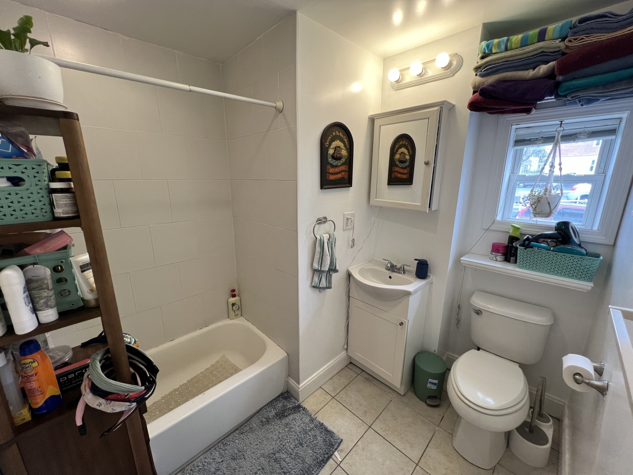 2 bed, 1 bath apartment for rent at 1 Victoria St Unit 1A, West Somerville — photo 5 of 29