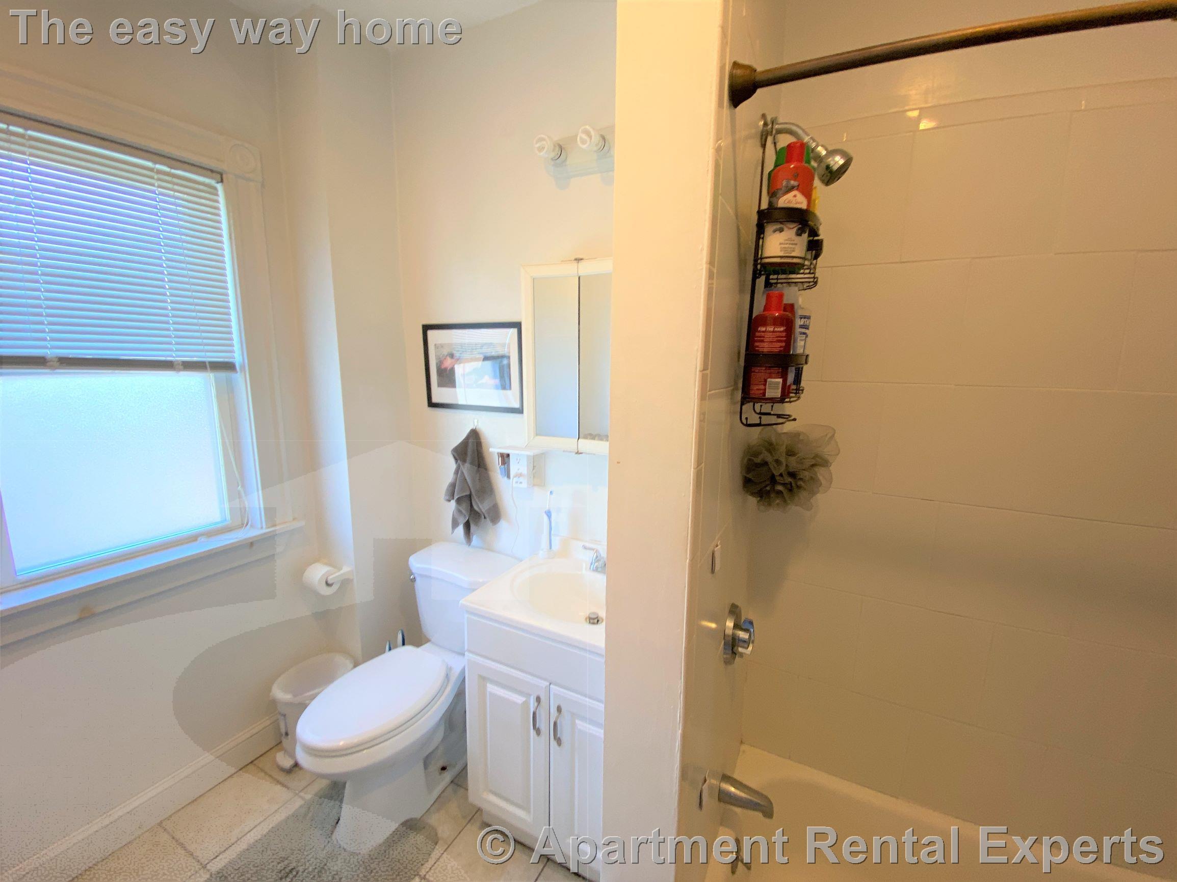 4 bed, 2 bath apartment for rent at 1 Victoria St Unit 2, Teele Square — photo 10 of 17