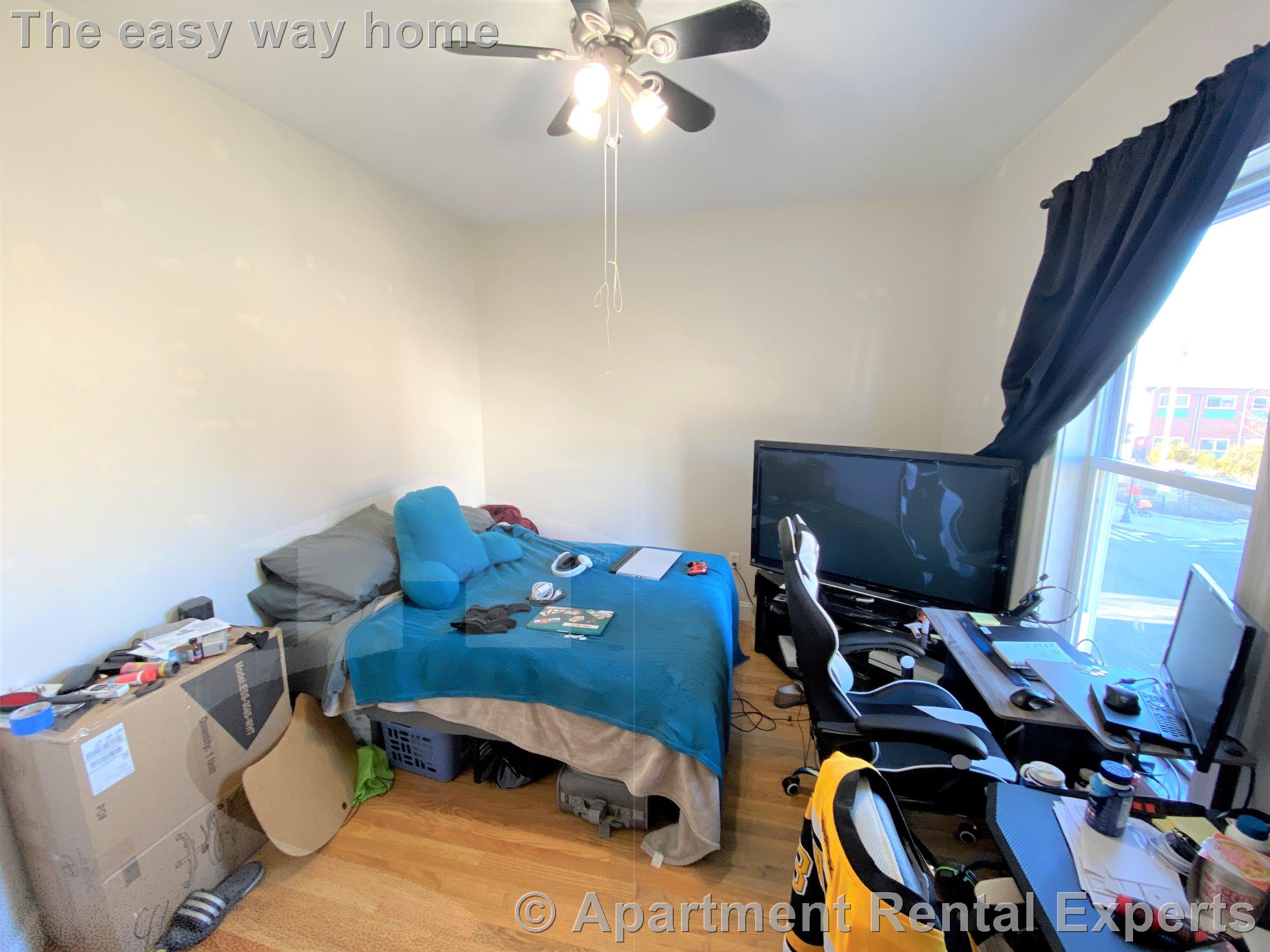 4 bed, 2 bath apartment for rent at 1 Victoria St Unit 2, Teele Square — photo 14 of 17