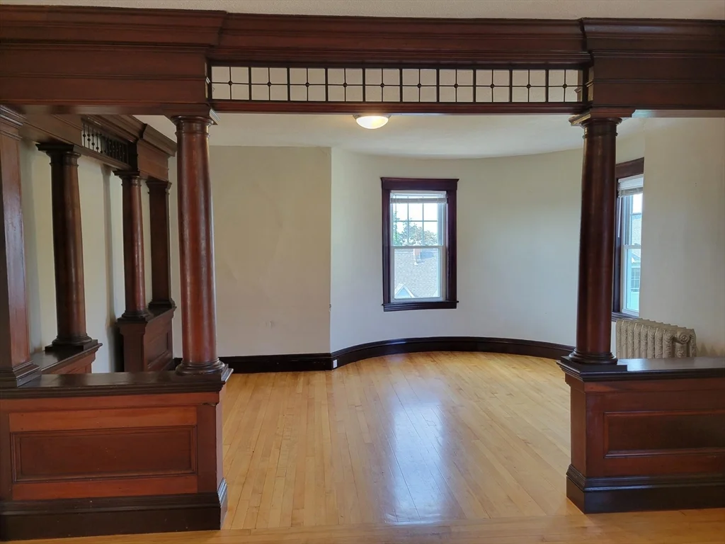 4 bed, 1 bath apartment for rent at 1 View St Unit 3, Worcester — photo 11 of 31