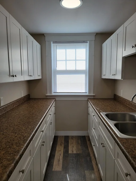 4 bed, 1 bath apartment for rent at 1 View St Unit 3, Worcester — photo 15 of 31