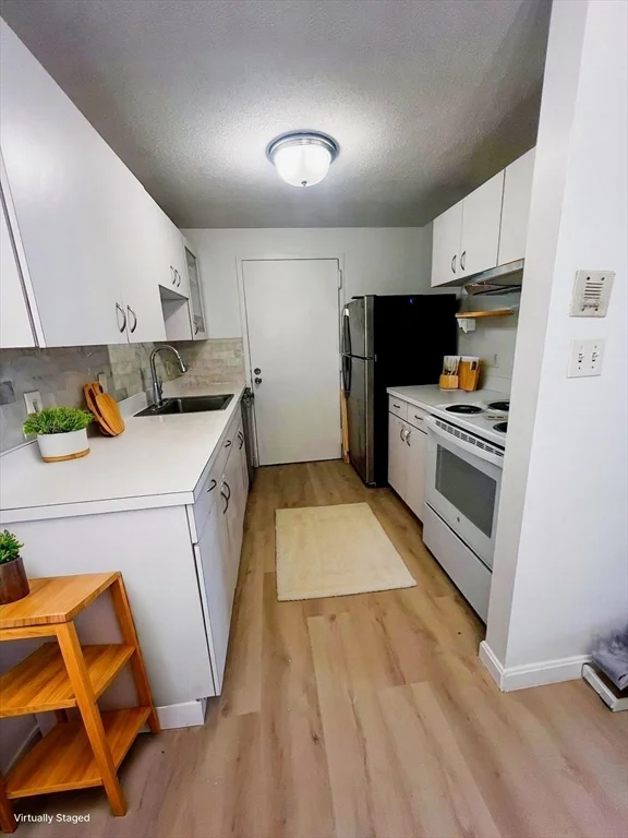 2 bed, 1 bath apartment for rent at 1 Village Hill Ln Unit 4, Natick — photo 5 of 23