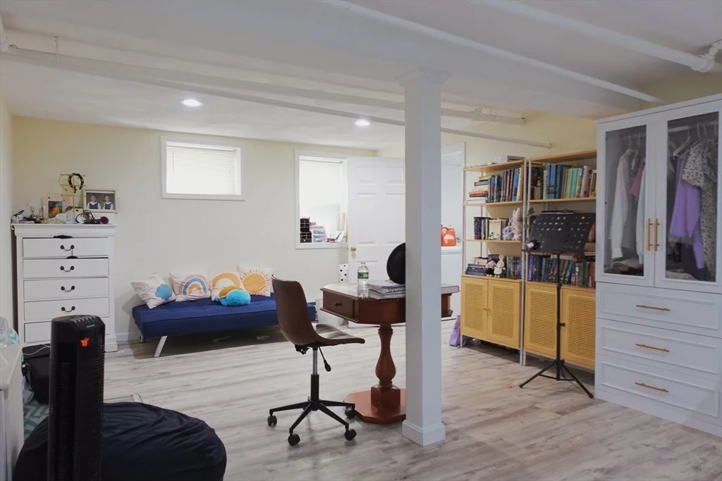 3 bed, 2 bath apartment for rent at 1 Vincent Unit 1, Belmont — photo 11 of 15