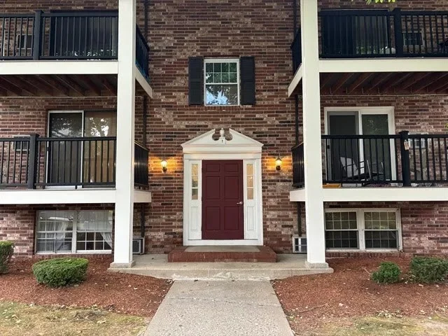 1 bed, 1 bath apartment for rent at 1 Walker Rd Unit 3, North Andover — photo 2 of 9
