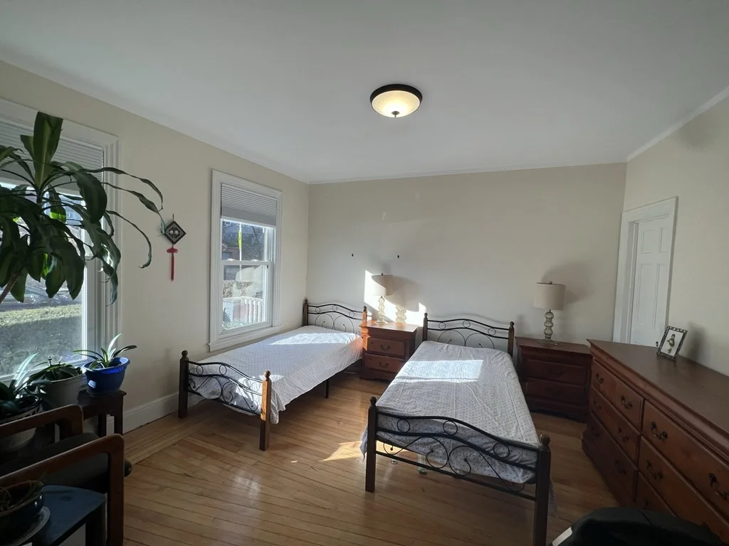 5 bed, 2 bath apartment for rent at 1 Wallingford Rd, Brighton — photo 7 of 12