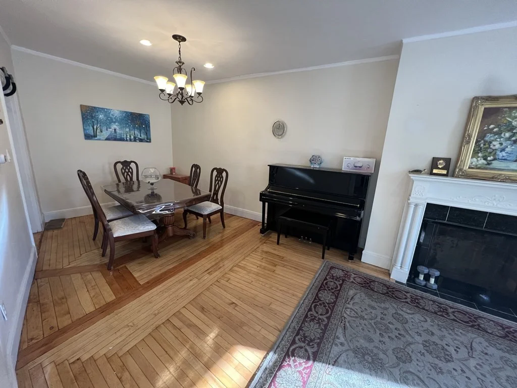 5 bed, 2 bath apartment for rent at 1 Wallingford Rd, Brighton — photo 6 of 12