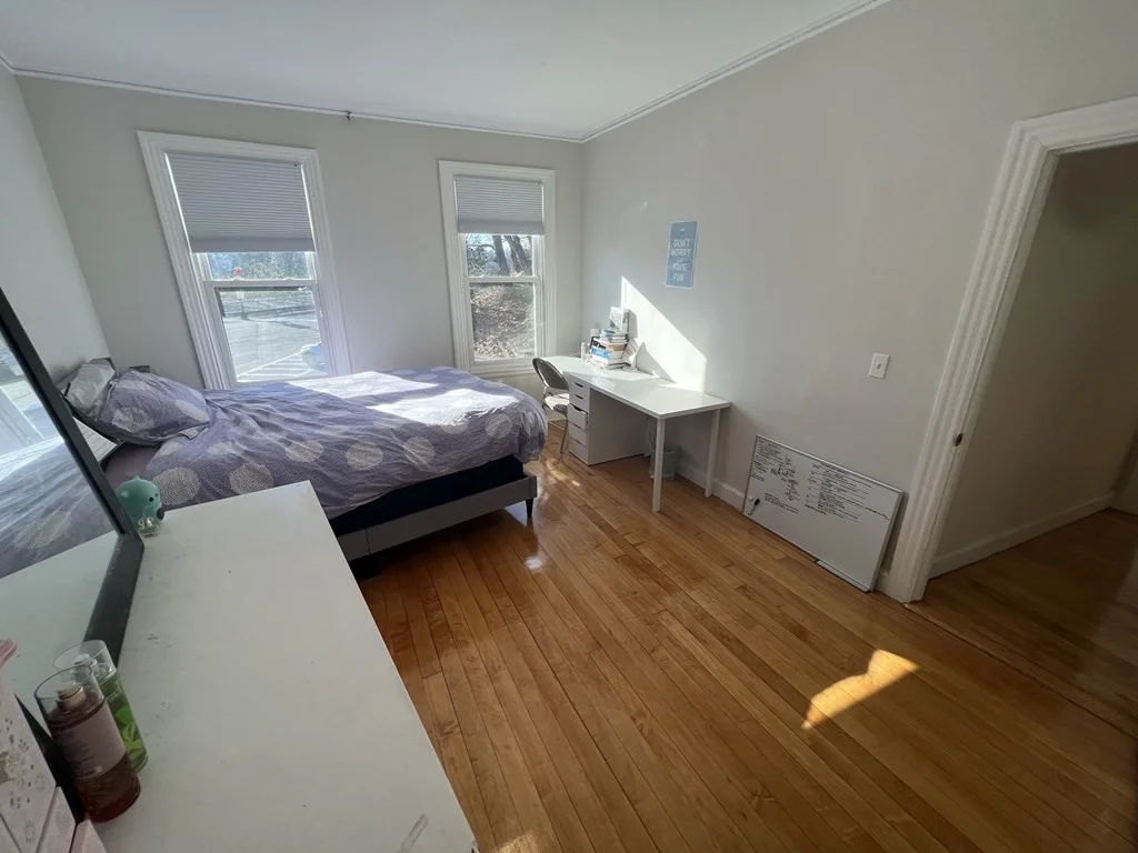 5 bed, 2 bath apartment for rent at 1 Wallingford Rd, Brighton — photo 10 of 12