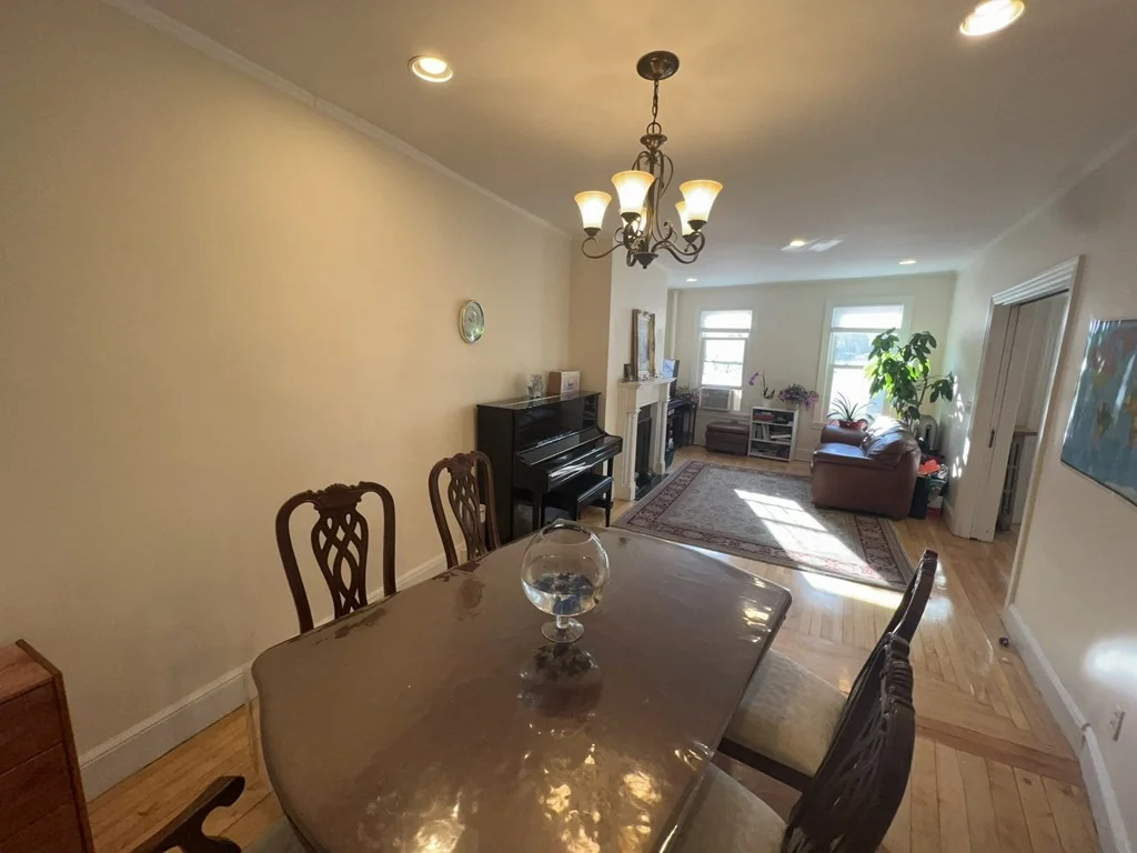 5 bed, 2 bath apartment for rent at 1 Wallingford Rd, Brighton — photo 4 of 12