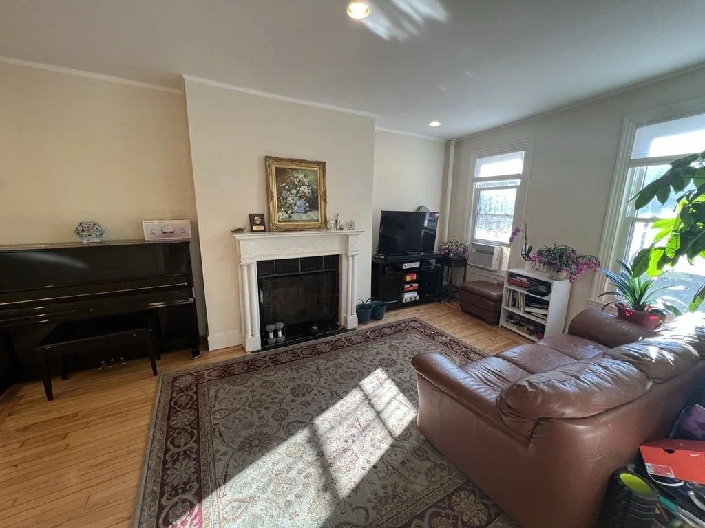5 bed, 2 bath apartment for rent at 1 Wallingford Rd, Brighton — photo 5 of 12