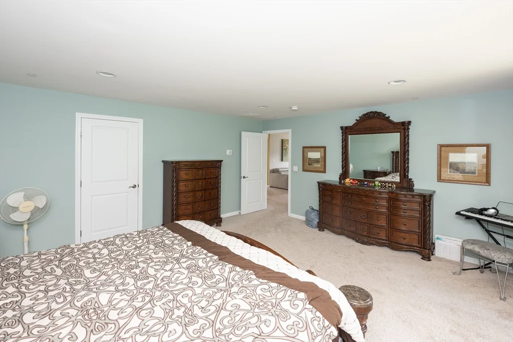 4 bed, 3 bath apartment for rent at 1 Warmstone Way Unit 1, Hopkinton — photo 27 of 42