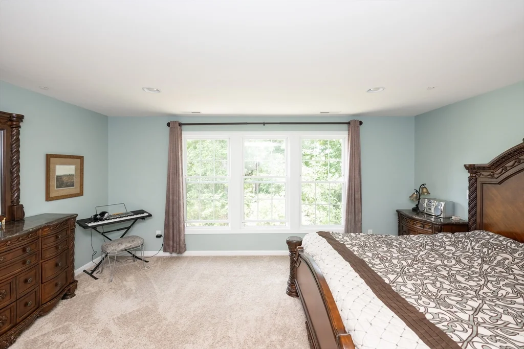 4 bed, 3 bath apartment for rent at 1 Warmstone Way Unit 1, Hopkinton — photo 28 of 42