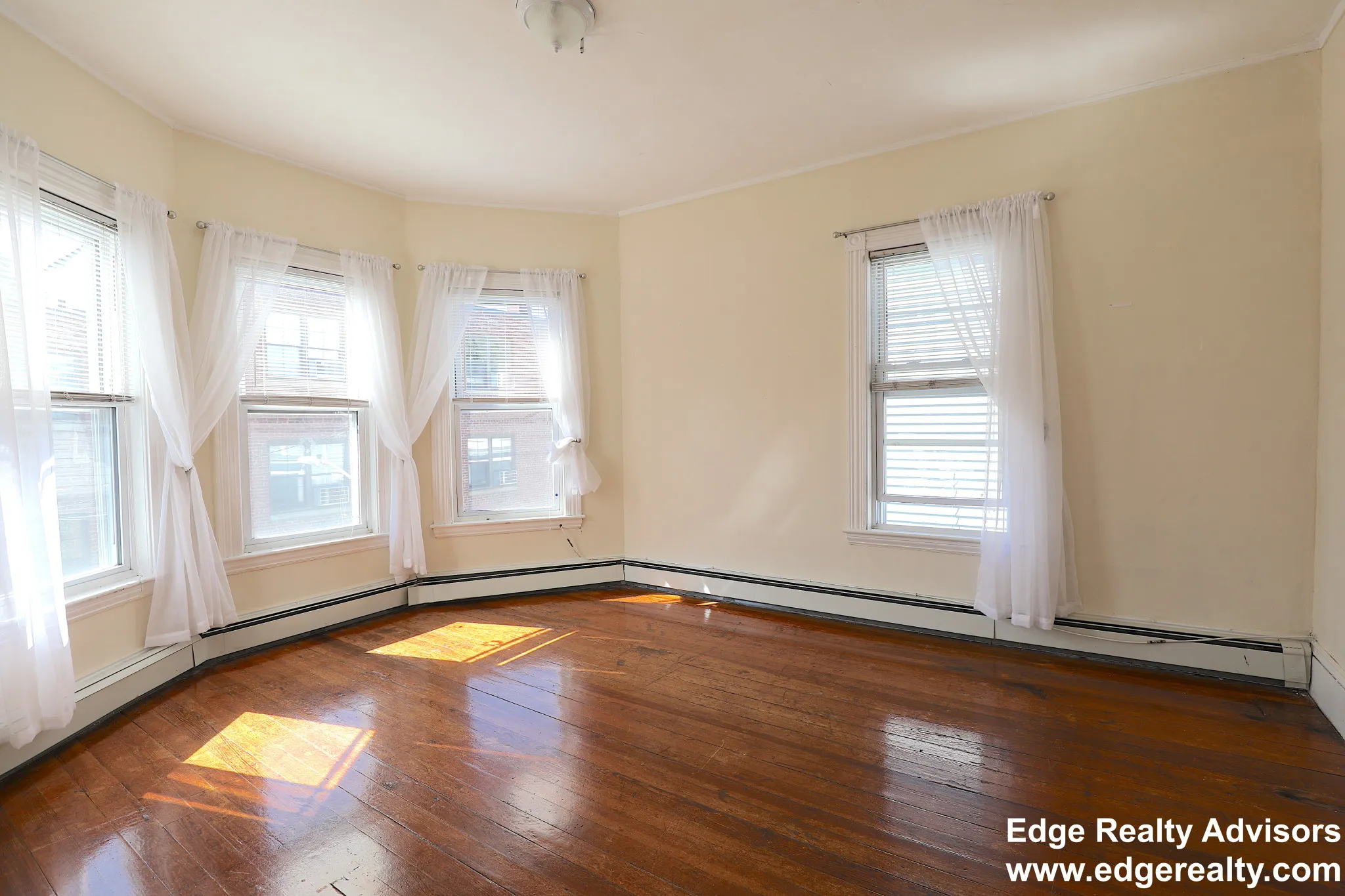 4 bed, 2 bath apartment for rent at 1 Washburn Ter Unit 3, Harvard Avenue — photo 8 of 9