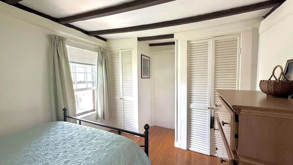 1 bed, 1 bath apartment for rent at 1 Washington St Unit 1, Marblehead — photo 7 of 10