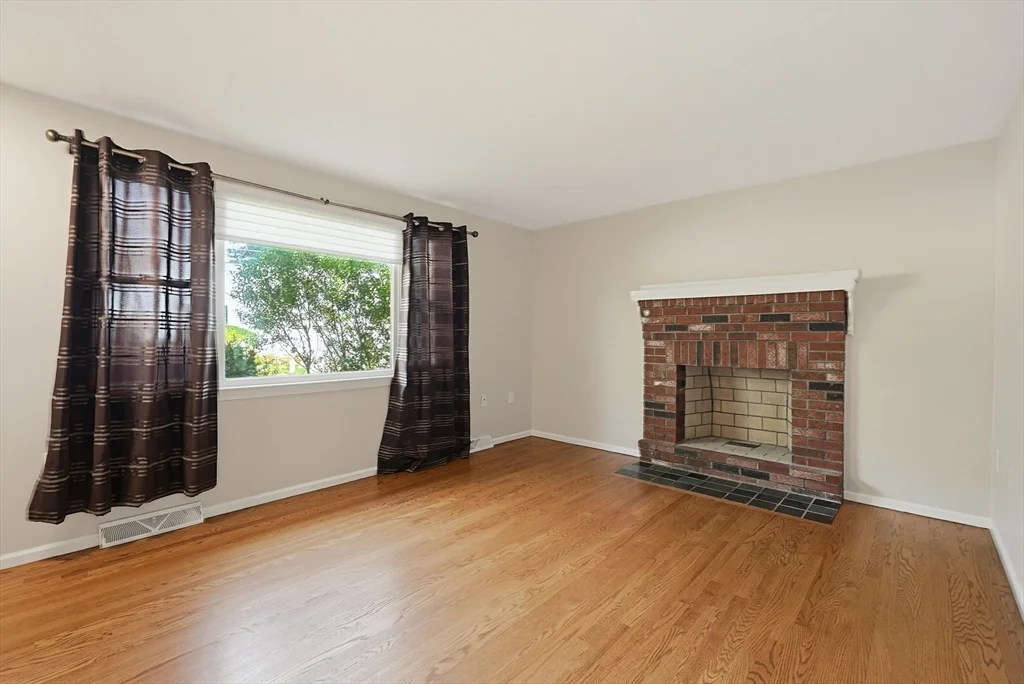 2 bed, 1 bath apartment for rent at 1 West Belcher Unit B, Foxboro — photo 7 of 33