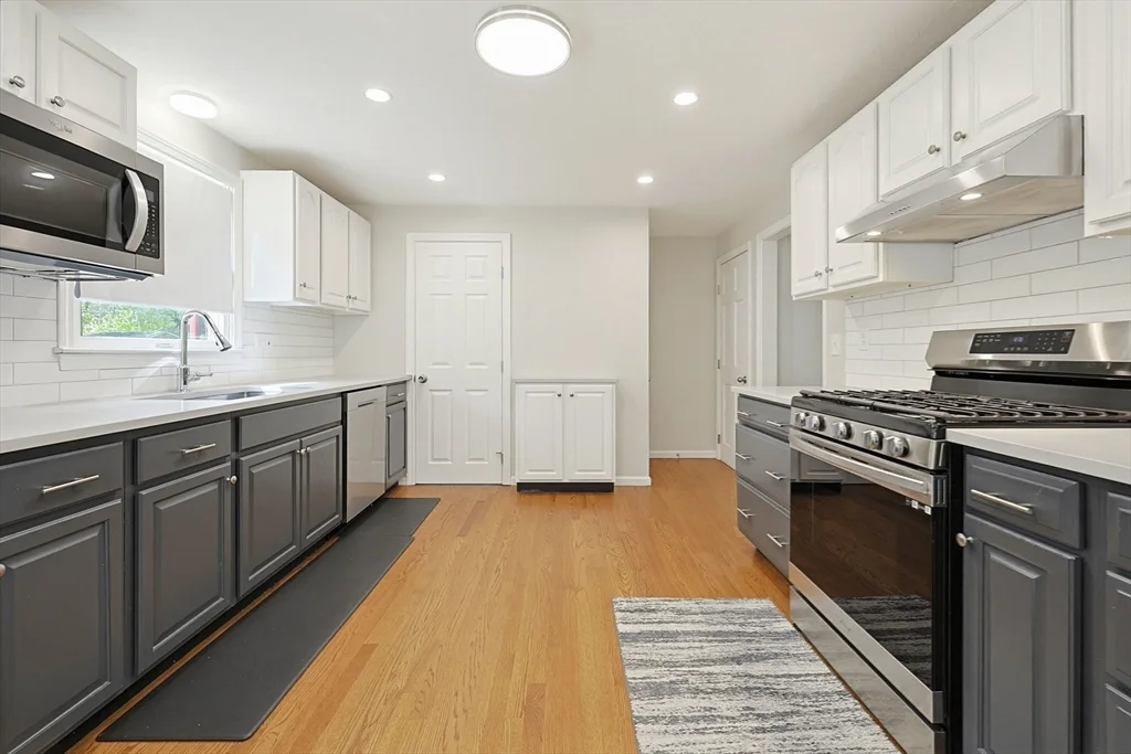 2 bed, 1 bath apartment for rent at 1 West Belcher Unit B, Foxboro — photo 15 of 33
