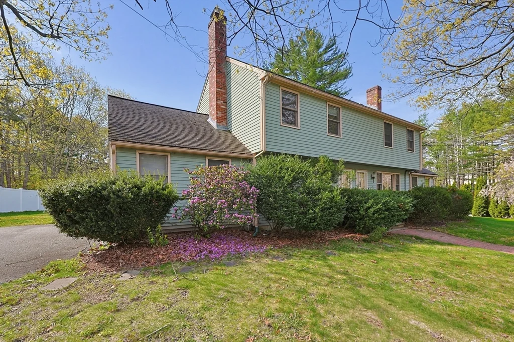 2 bed, 1 bath apartment for rent at 1 West Belcher Unit B, Foxboro — photo 4 of 33