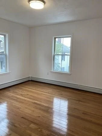 3 bed, 2 bath apartment for rent at 1 Westford Pl Unit 2, Allston — photo 11 of 13