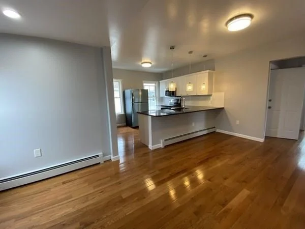 3 bed, 2 bath apartment for rent at 1 Westford Pl Unit 2, Allston — photo 5 of 13