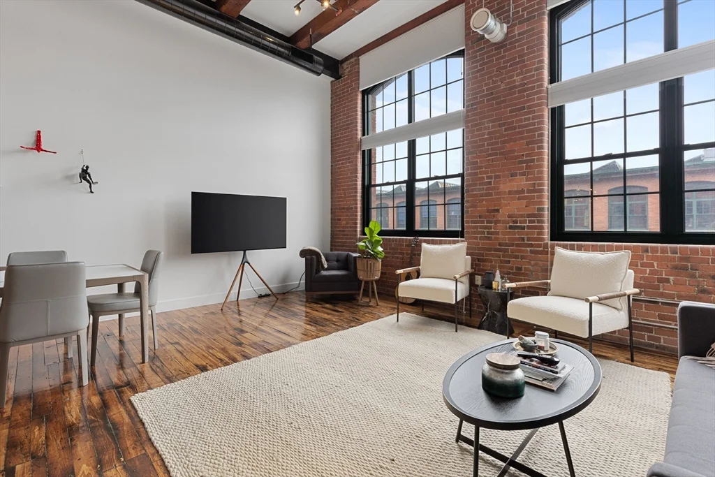 1 bed, 1 bath apartment for rent at 1 Westinghouse Plaza Unit 220, Hyde Park — photo 11 of 32