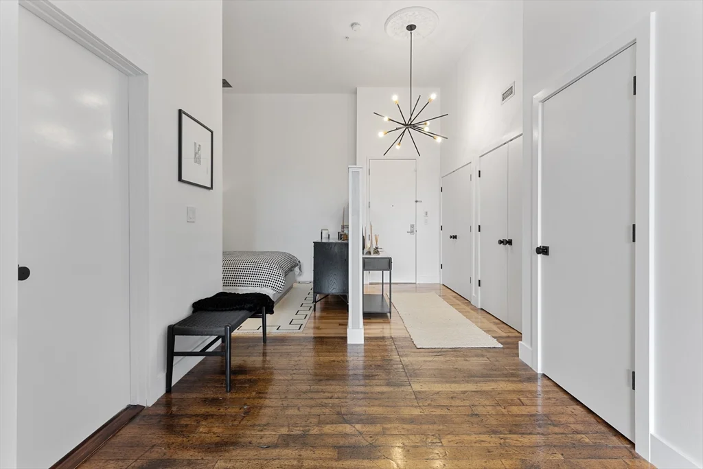 1 bed, 1 bath apartment for rent at 1 Westinghouse Plaza Unit 220, Hyde Park — photo 20 of 32