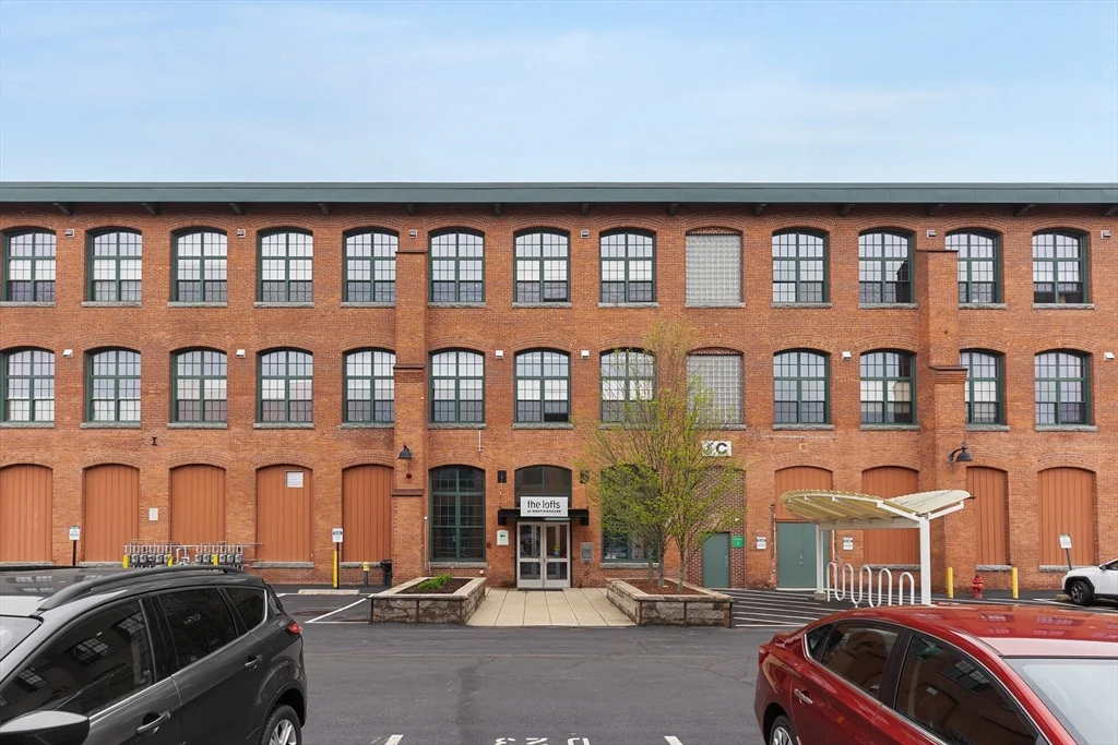 1 bed, 1 bath apartment for rent at 1 Westinghouse Plaza Unit 220A, Readville — photo 28 of 32