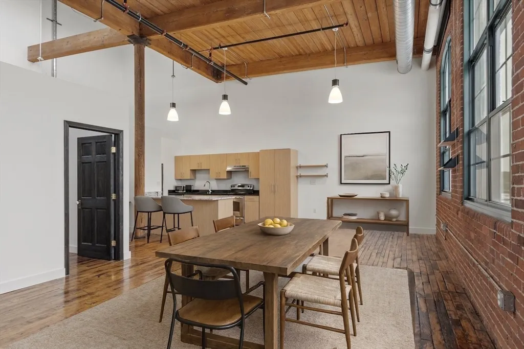 1 bed, 1 bath apartment for rent at 1 Westinghouse Plaza Unit C334, Hyde Park — photo 3 of 13